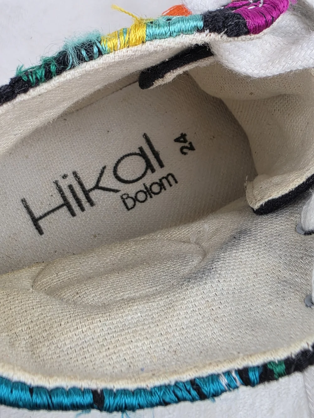 Hikal Bolom Embroidered High Top Sneakers Womens 7 Floral Mexican Artisan